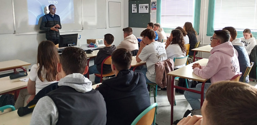 Les lycéens des métiers de la sécurité rencontrent un aumônier militaire